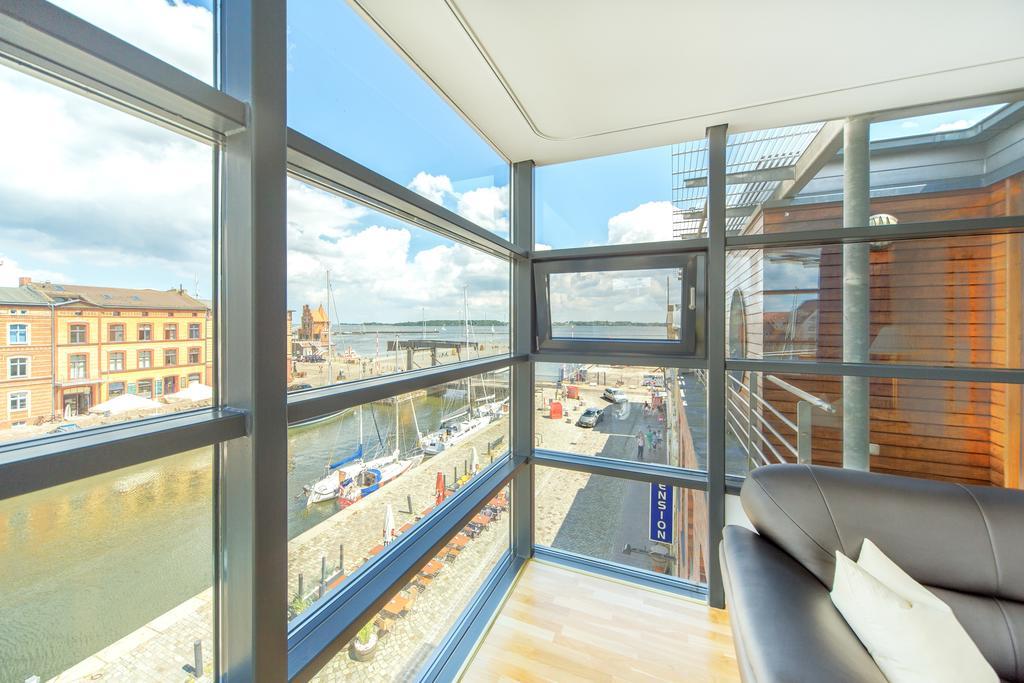 Hochwertige Apartments Im Stralsunder Hafen Exterior foto